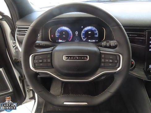 Used 2024 Jeep Wagoneer Series II w/ Flexible Seating Group RWD image 16