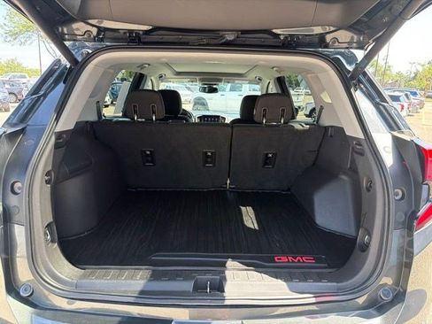 Used 2018 GMC Terrain SLE w/ Driver Convenience Package FWD image 17