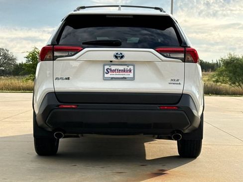 Used 2023 Toyota RAV4 XLE w/ Convenience Package AWD/4WD image 6
