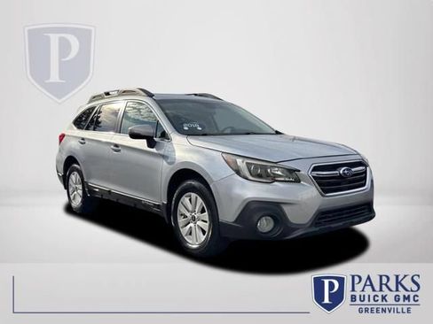 Used 2018 Subaru Outback 2.5i Premium AWD/4WD image 1