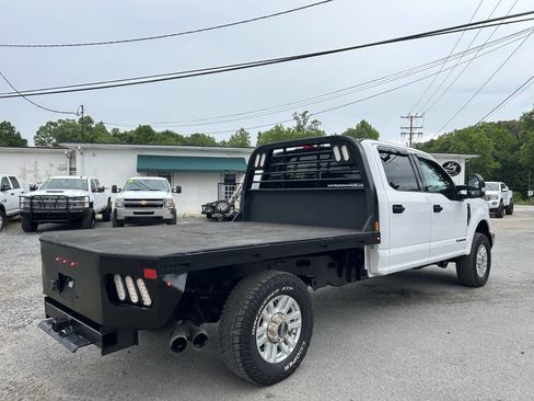 Used 2019 Ford F250 XLT w/ FX4 Off-Road Package AWD/4WD image 6