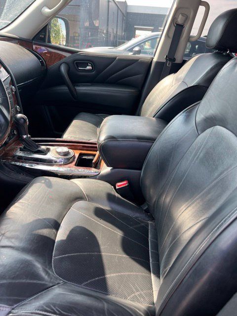 Used 2017 INFINITI QX80 4WD w/ Deluxe Technology Package image 12
