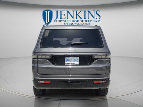 New 2026 Jeep Grand Wagoneer Limited AWD/4WD image 6