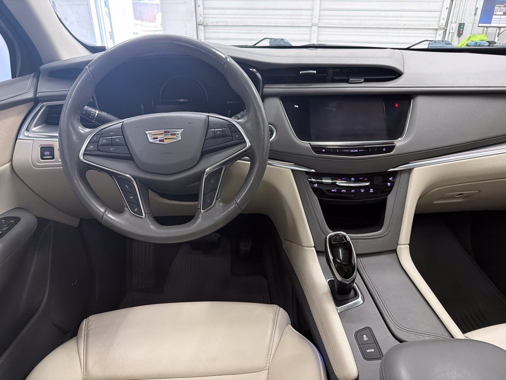 Used 2019 Cadillac XT5 Premium Luxury FWD image 21