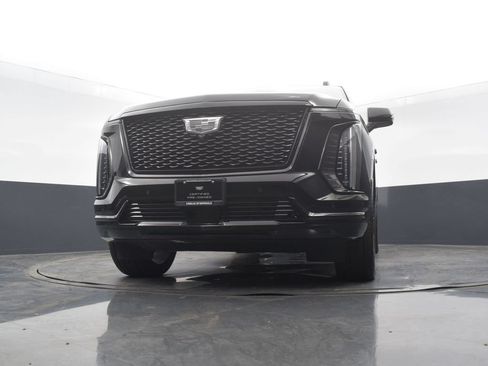 Certified 2026 Cadillac Escalade Platinum Sport w/ LPO, ONYX Package AWD/4WD image 49