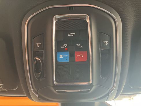 Used 2024 Jeep Grand Cherokee L Limited w/ Black Appearance Package AWD/4WD image 23