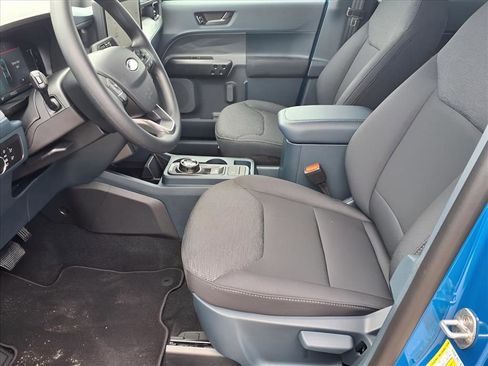 New 2025 Ford Maverick XL image 18