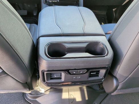 New 2026 GMC Sierra 1500 AT4 w/ AT4 Premium Package image 40