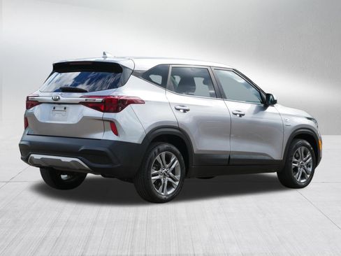 Used 2021 Kia Seltos LX AWD/4WD image 7