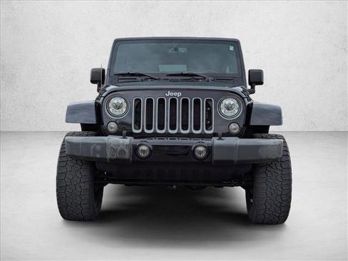Used 2018 Jeep Wrangler Unlimited Sahara w/ Max Tow Package image 2