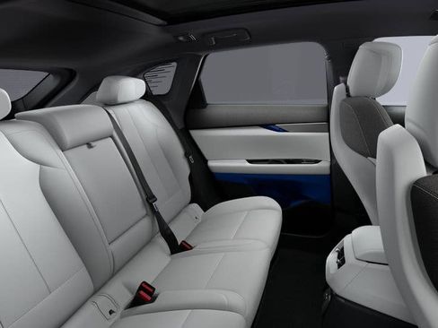 New 2025 Cadillac Optiq Luxury 1 image 42