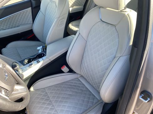 Used 2023 Genesis G70 3.3T w/ Sport Prestige Package image 11