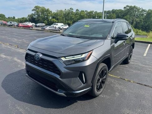 Used 2022 Toyota RAV4 XSE w/ XSE Grade Weather Package AWD/4WD image 7