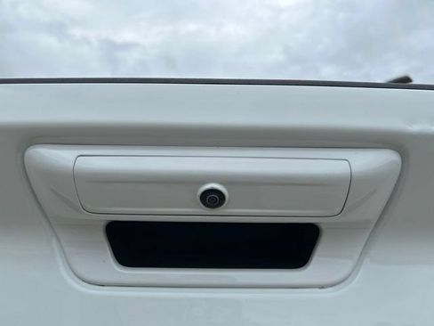Used 2024 RAM 2500 Laramie AWD/4WD image 9