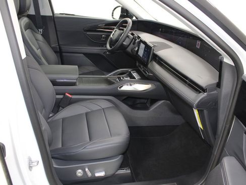 New 2026 Lincoln Nautilus Premier w/ Equipment Group 102A image 28