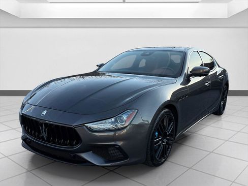 Used 2022 Maserati Ghibli Modena image 2