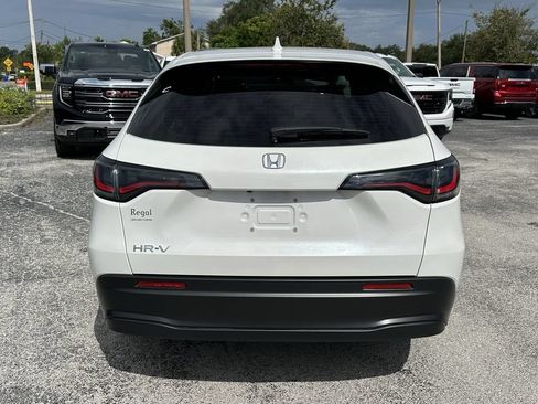 Used 2025 Honda HR-V LX image 6