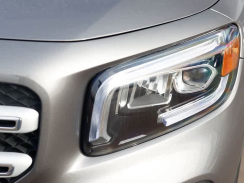 Certified 2022 Mercedes-Benz GLB 250 GLB 250 w/ Premium Package Lite image 10