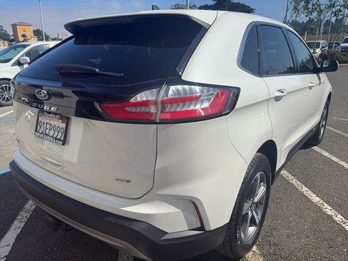 Used 2024 Ford Edge SEL w/ Convenience Package image 9