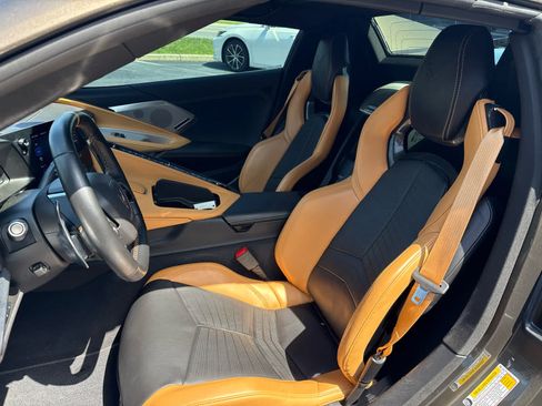 Used 2021 Chevrolet Corvette Stingray Preferred Conv w/ Z51 Performance Package RWD image 18