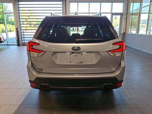 Certified 2023 Subaru Forester Premium AWD/4WD image 5