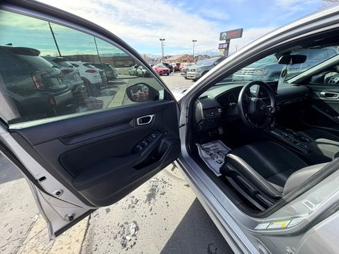 Used 2023 Honda Civic Sport image 10