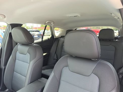 New 2026 Chevrolet Trax LT w/ Driver Confidence Package FWD image 22