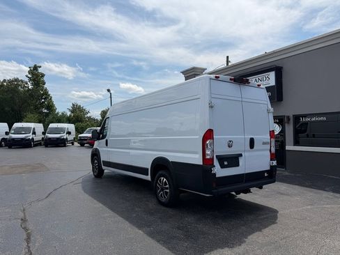 Used 2023 RAM ProMaster 3500 w/ Convenience Group FWD image 3
