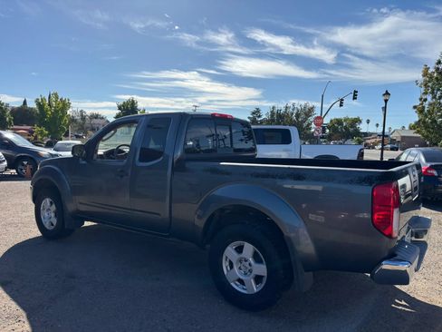 Used 2005 Nissan Frontier SE w/ (P01) Power Pkg AWD/4WD image 8