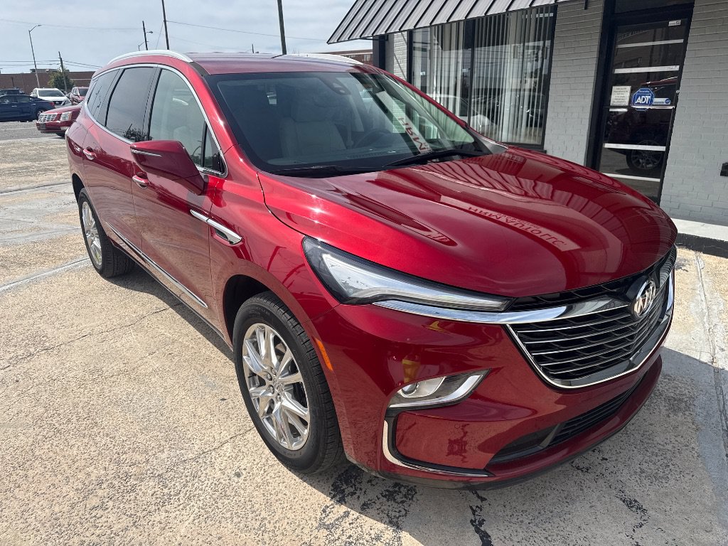 Used 2023 Buick Enclave Premium FWD image 2