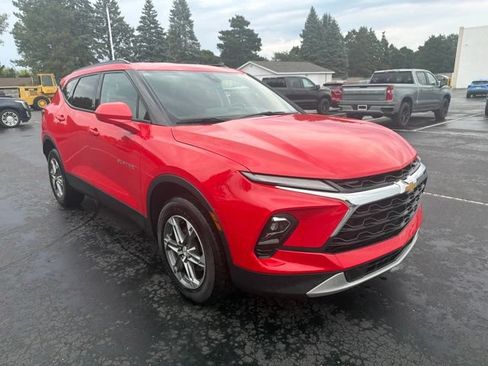 Certified 2024 Chevrolet Blazer LT w/ Convenience Package FWD image 4