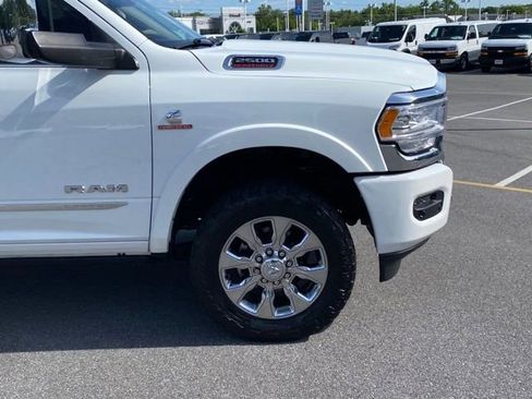Used 2022 RAM 2500 Limited w/ Body Color Bumper Group AWD/4WD image 10