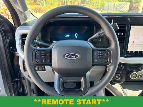 New 2026 Ford F250 XLT w/ XLT Premium Package AWD/4WD image 16