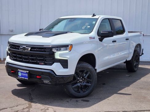 New 2026 Chevrolet Silverado 1500 LT Trail Boss w/ Convenience Package II AWD/4WD image 1