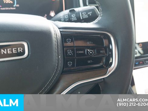 Used 2023 Jeep Grand Wagoneer L Series II AWD/4WD image 30