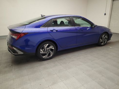 Used 2025 Hyundai Elantra SEL FWD image 10