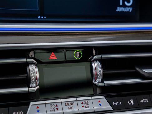 Used 2023 BMW X5 xDrive40i w/ Premium Package image 26