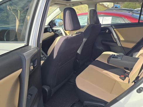Used 2016 Toyota RAV4 XLE image 8
