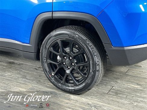 New 2026 Jeep Compass Latitude image 12