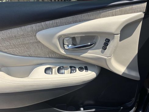 Used 2024 Nissan Murano SL image 37