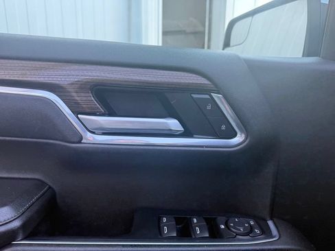 Used 2023 Chevrolet Silverado 1500 LT AWD/4WD image 25