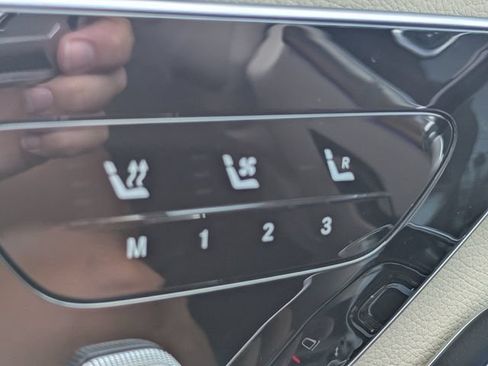 Used 2023 Mercedes-Benz S 500 4MATIC image 23
