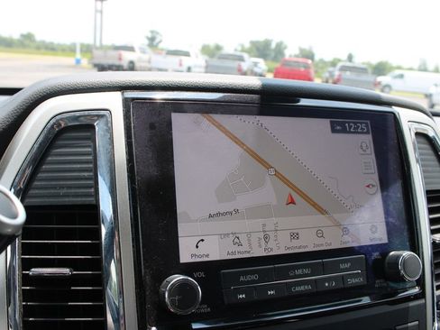 Used 2021 Nissan Titan SV w/ SV Convenience Package AWD/4WD image 56