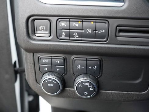 Certified 2022 Chevrolet Suburban Z71 image 26