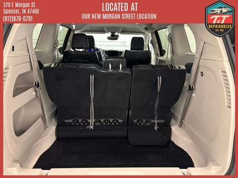 Used 2024 Chrysler Pacifica Touring-L FWD image 51
