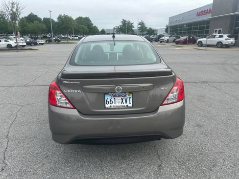 Used 2017 Nissan Versa SV FWD image 6