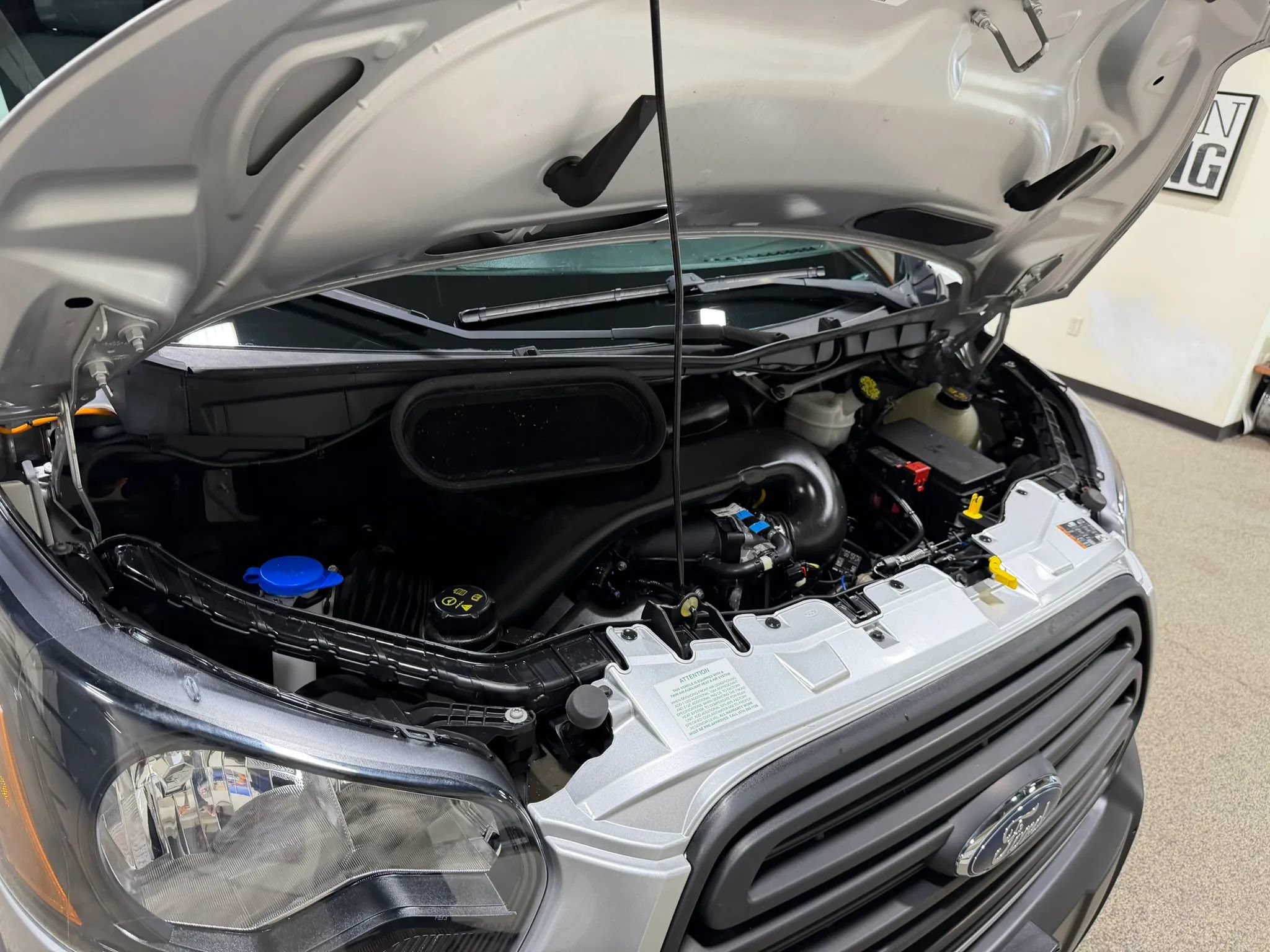Used 2019 Ford Transit 250 148 Medium Roof RWD image 66