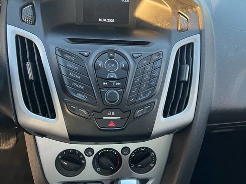 Used 2014 Ford Focus SE w/ Equipment Group 201A image 15