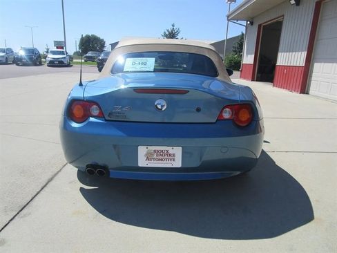 Used 2003 BMW Z4 2.5i image 8