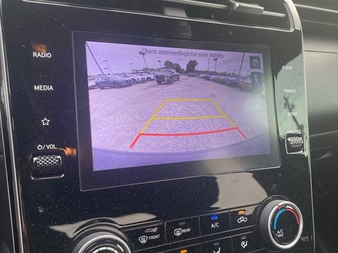 Used 2022 Hyundai Santa Cruz SEL AWD/4WD image 7